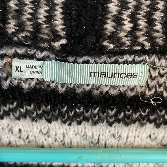 Maurices cardigan EUC - Picture 2 of 4